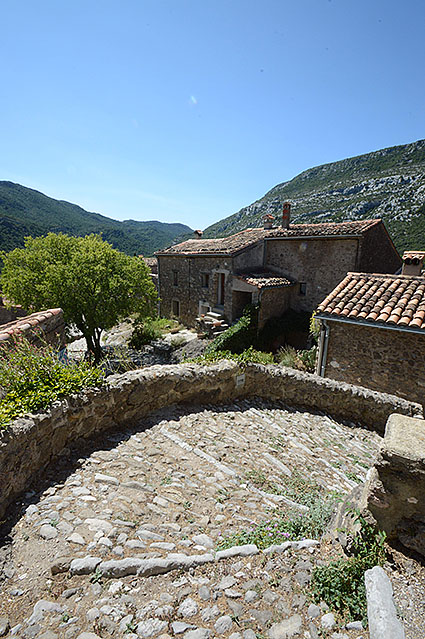 cliquez sur l'image pégairolles de bueges
