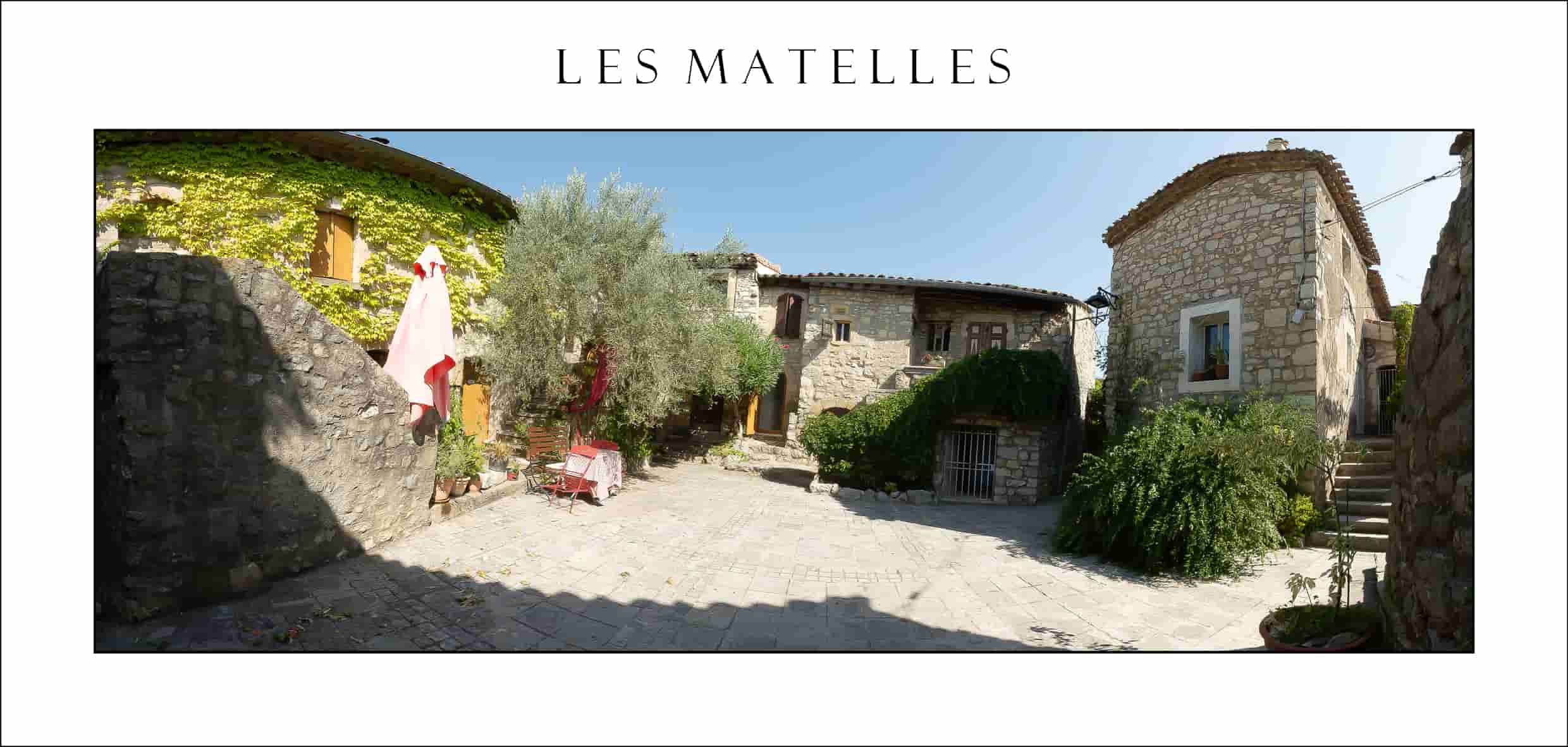 pano les matelles place du château cadré